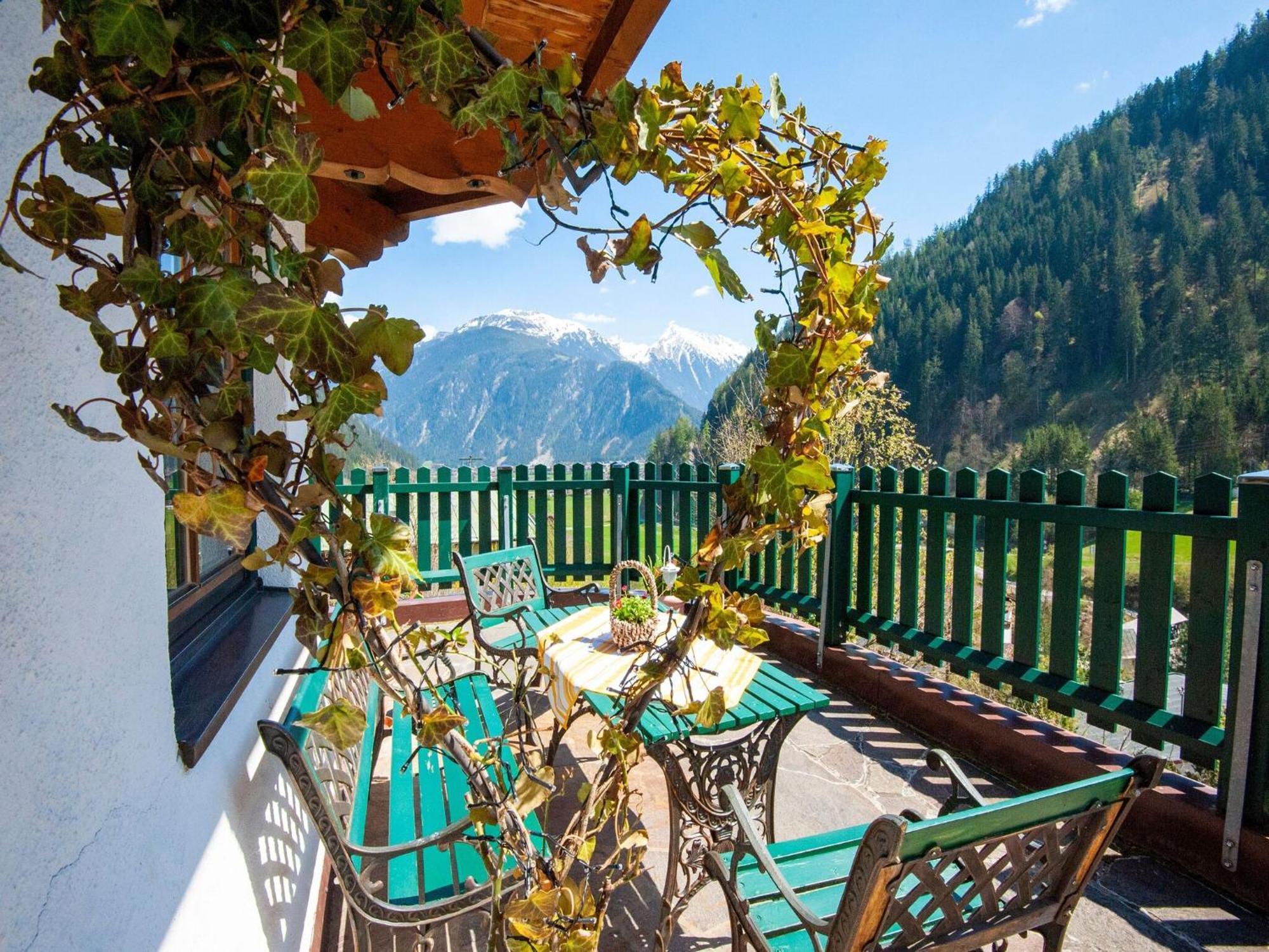 Apartment Between Mayrhofen And Finkenberg Eksteriør billede